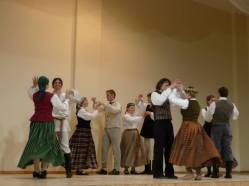 603969_10151946994944757_1402104817_n